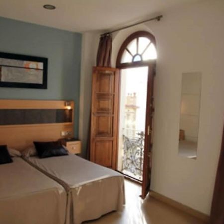 סאוטה Hostal Plaza Ruiz מראה חיצוני תמונה